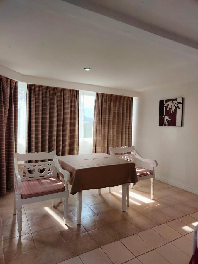 Wild Orchid Beach Resort Olongapo Ngoại thất bức ảnh