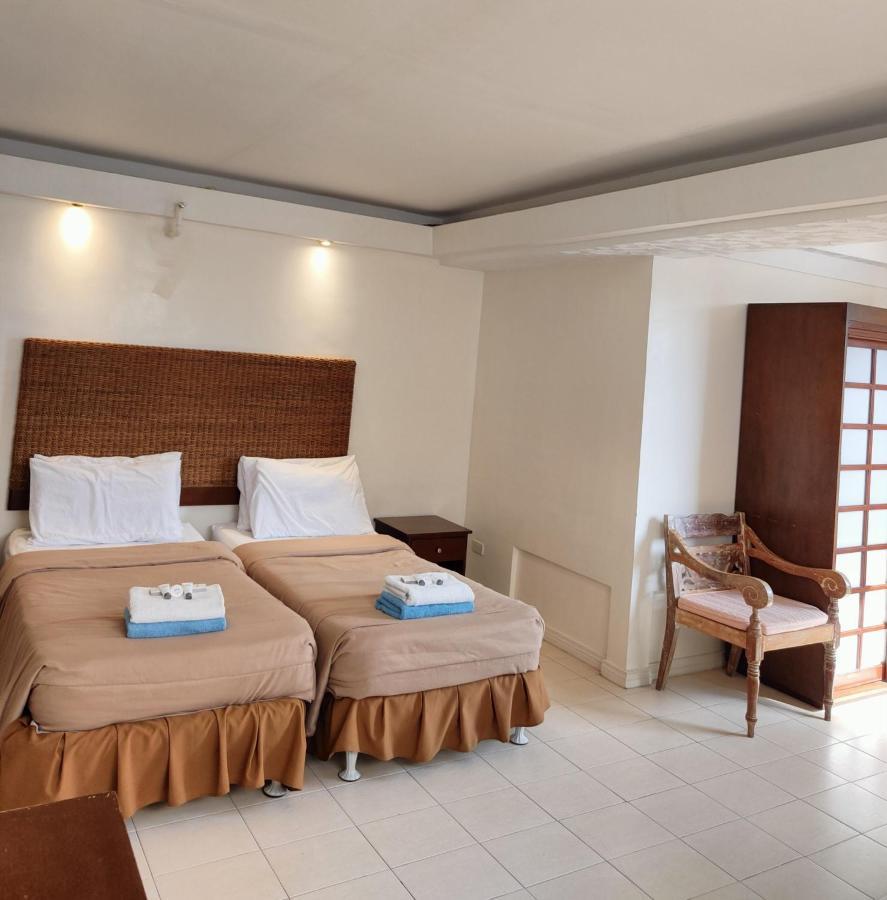 Wild Orchid Beach Resort Olongapo Ngoại thất bức ảnh