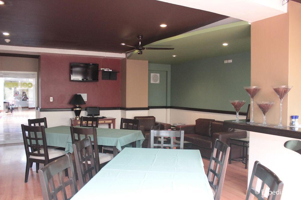 Wild Orchid Beach Resort Olongapo Ngoại thất bức ảnh
