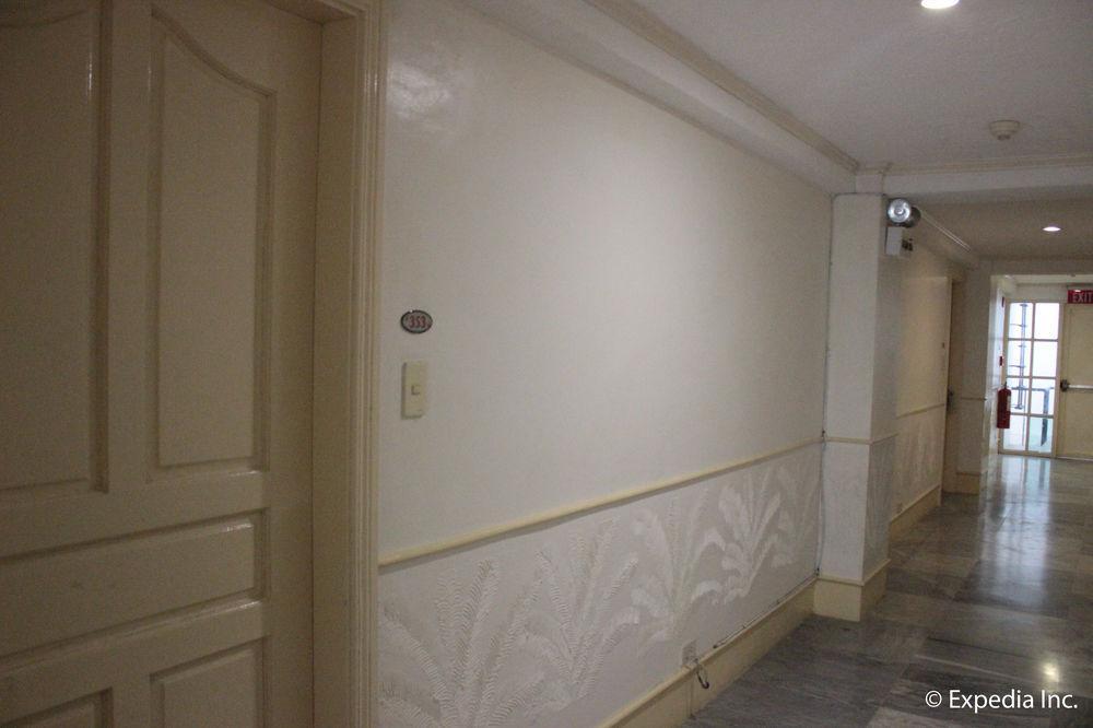 Wild Orchid Beach Resort Olongapo Ngoại thất bức ảnh