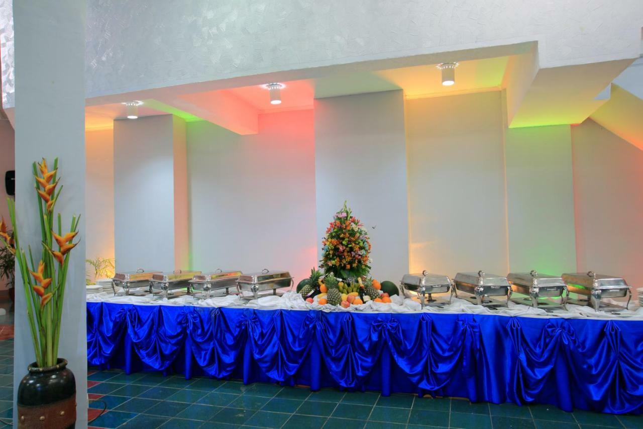 Wild Orchid Beach Resort Olongapo Ngoại thất bức ảnh